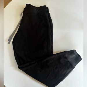 Size medium petite black scrub pants high wasted joggers
